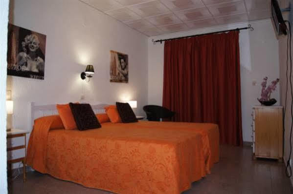 Hostal Comercio Dénia Exterior foto
